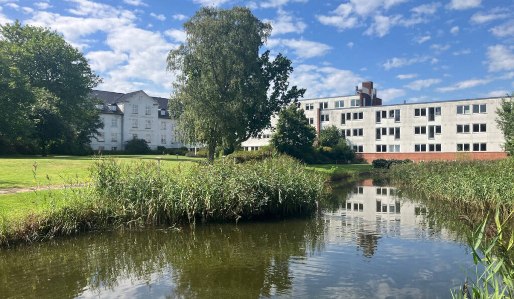 Nakskovs nye hotel bliver på 7.000 kvadratmeter centralt placeret i byen. Og med egen park og andedam.