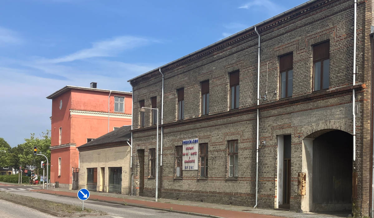 Der mangler moderne boliger i bymidten i Nakskov. Boligselskabet Lejerbo vil gerne opføre 30 på dette hjørne.